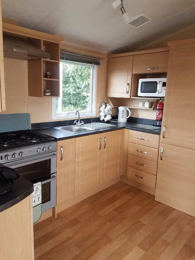 Caravan For Rent At Tattershall Holiday Park Экстерьер фото