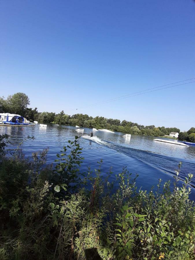 Caravan For Rent At Tattershall Holiday Park Экстерьер фото