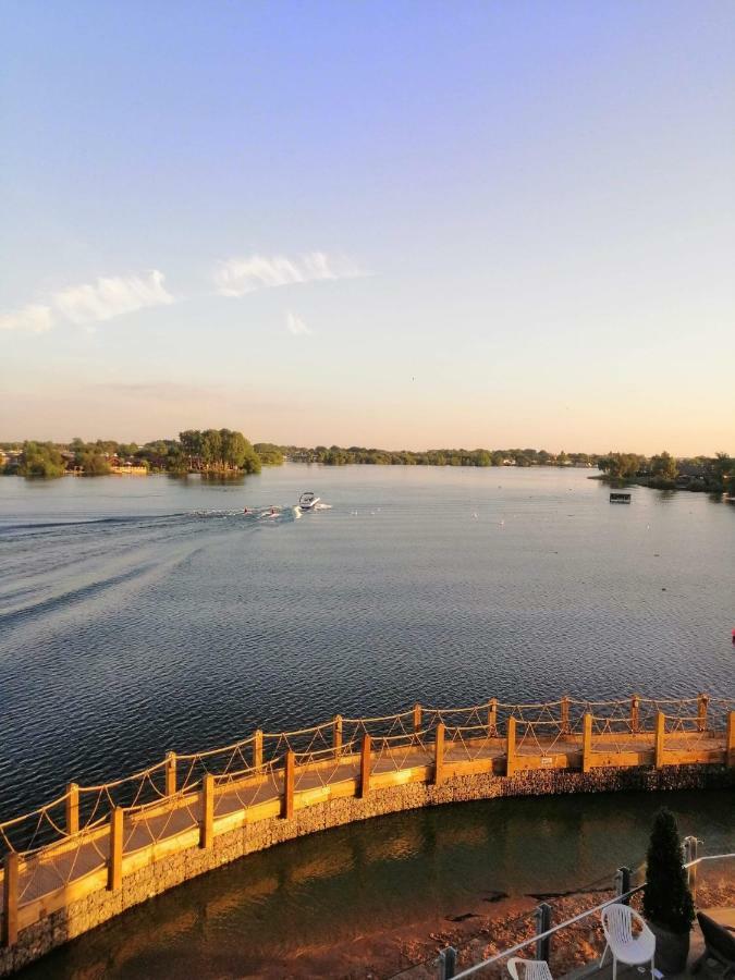 Caravan For Rent At Tattershall Holiday Park Экстерьер фото