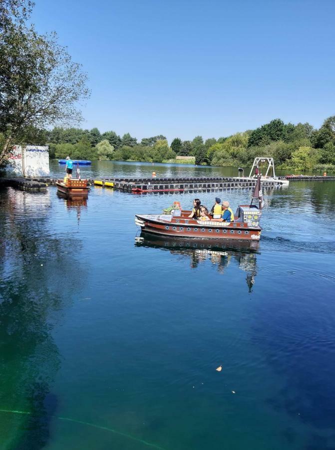 Caravan For Rent At Tattershall Holiday Park Экстерьер фото